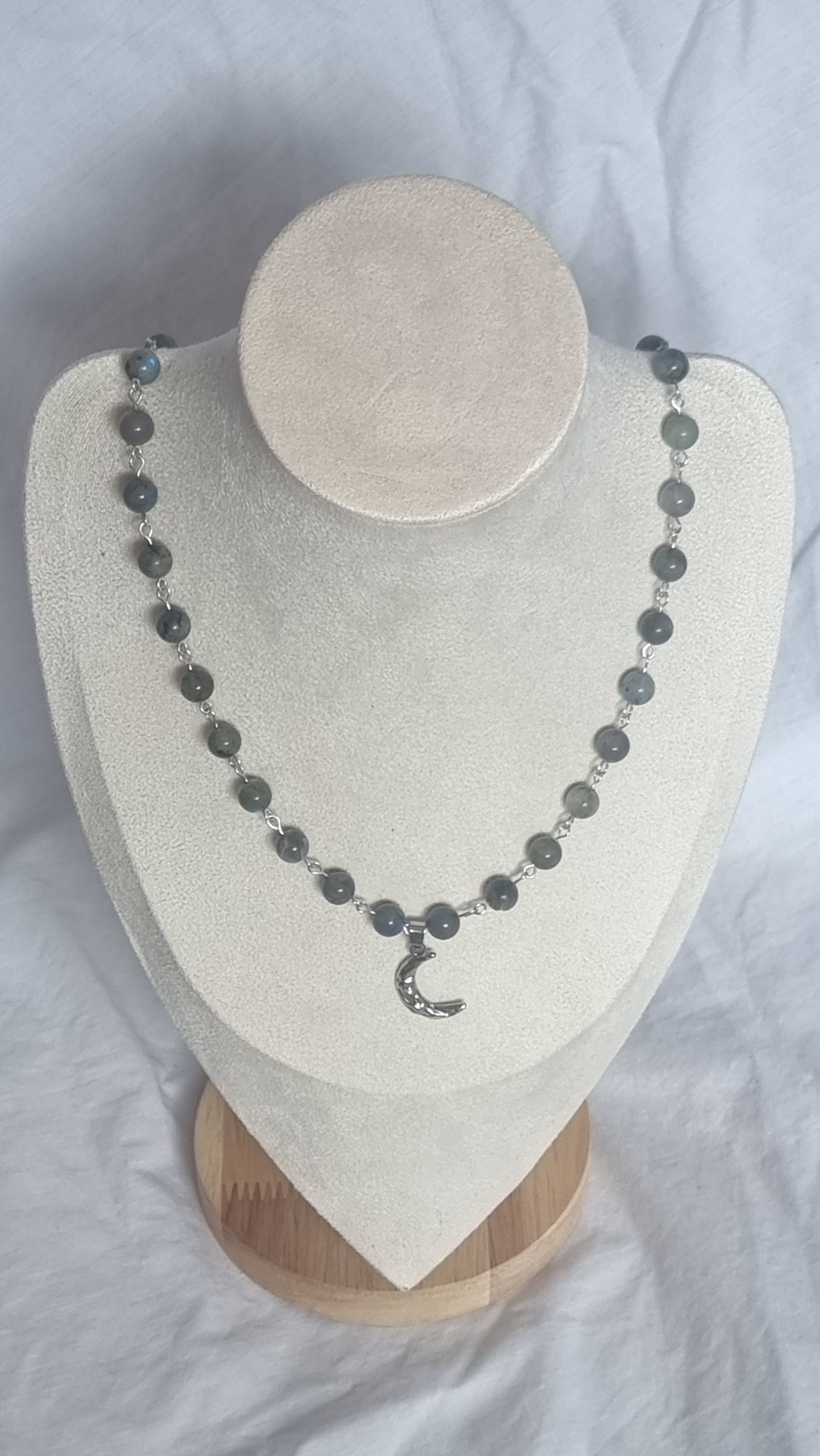 Cordelia - Labradorite Moon Necklace